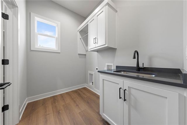 1608 SW Arbor Park Drive, Lee's Summit, MO 64082