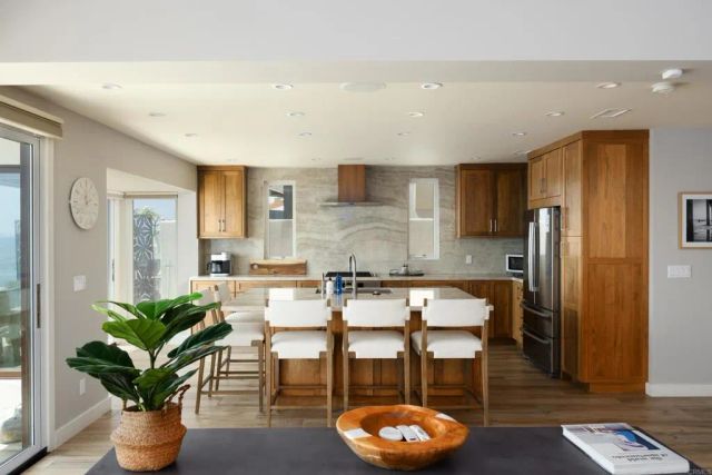 5570 Calumet Avenue, La Jolla, CA 92037