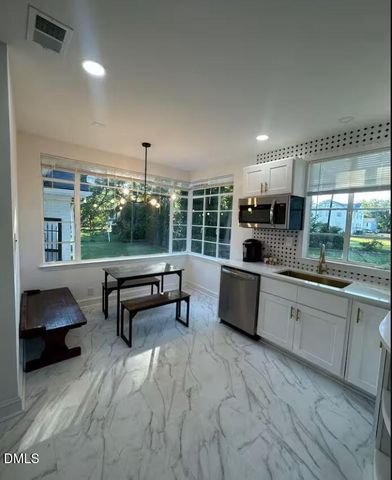 203 W Rockspring Street, Henderson, NC 27536