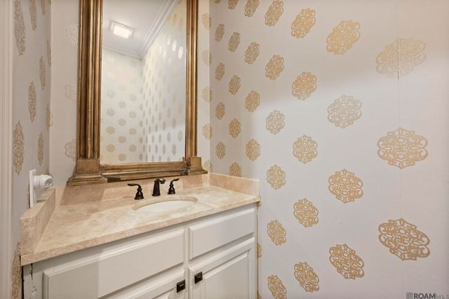 19011 E Pinnacle Cir, Baton Rouge, LA 70810