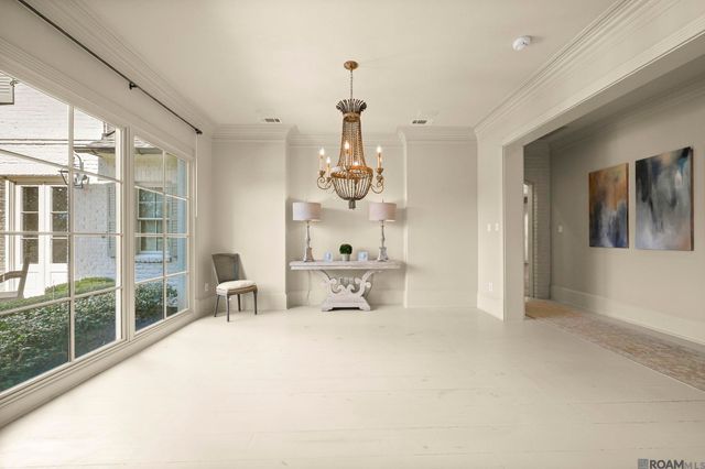 19011 E Pinnacle Cir, Baton Rouge, LA 70810