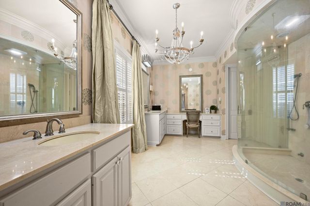 19011 E Pinnacle Cir, Baton Rouge, LA 70810