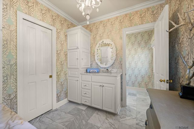 19011 E Pinnacle Cir, Baton Rouge, LA 70810