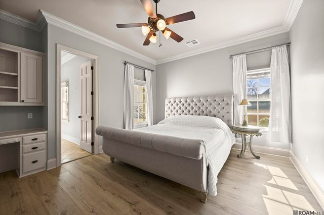 19011 E Pinnacle Cir, Baton Rouge, LA 70810