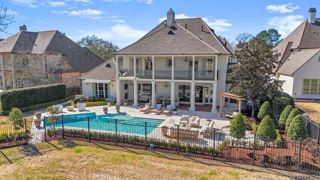 19011 E Pinnacle Cir, Baton Rouge, LA 70810