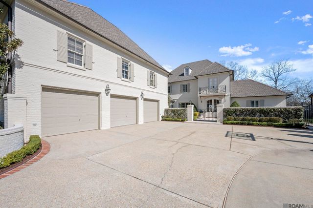 19011 E Pinnacle Cir, Baton Rouge, LA 70810