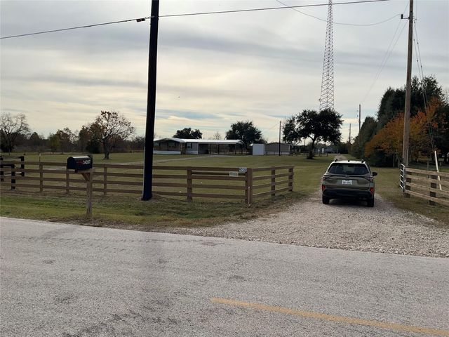 34207 & 34203 Kulhanek Road, Waller, TX 77484