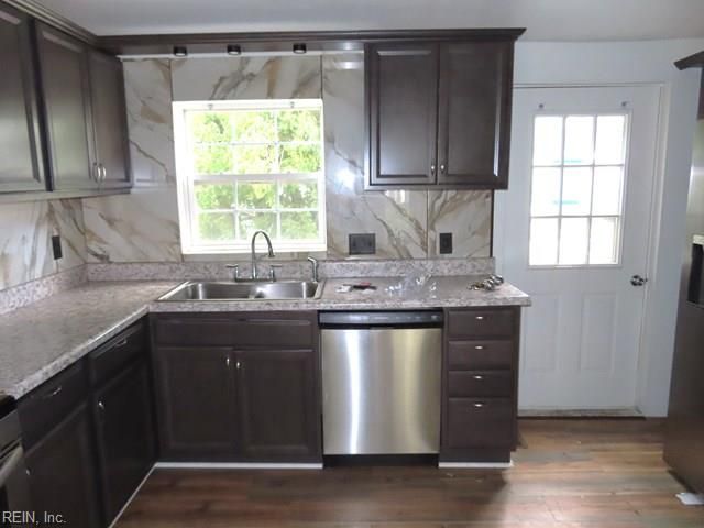 26 Downes ST, Hampton, VA 23663