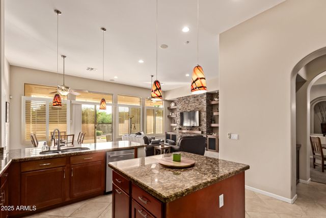 1809 W CALLE MARITA Drive, Phoenix, AZ 85085