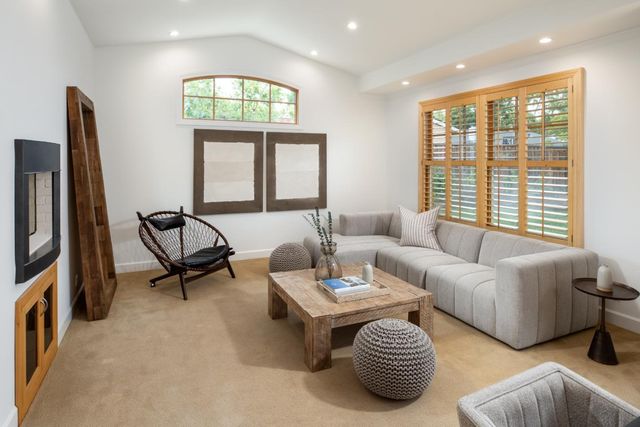 2121 Creeden Way, Mountain View, CA 94040