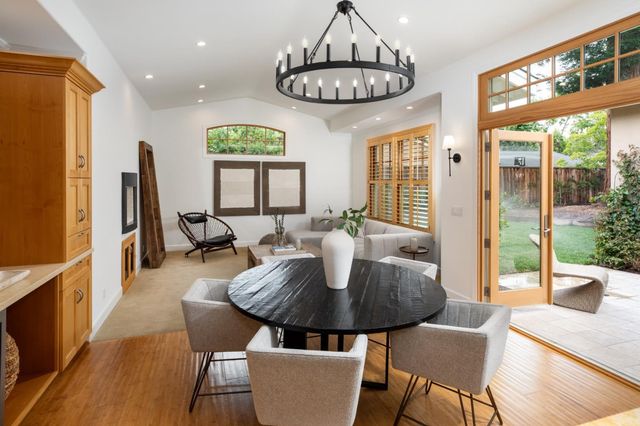 2121 Creeden Way, Mountain View, CA 94040
