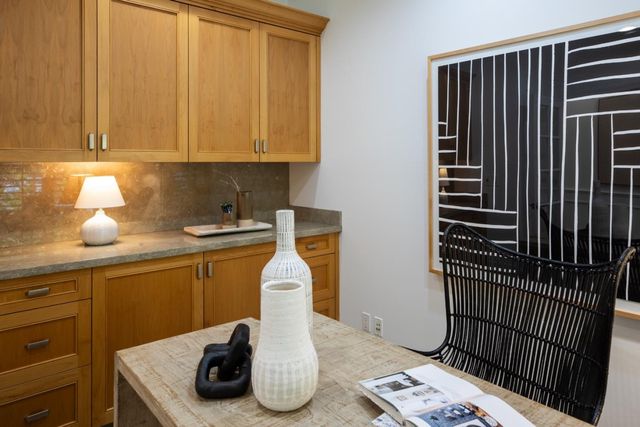 2121 Creeden Way, Mountain View, CA 94040