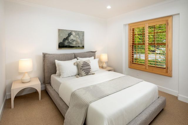 2121 Creeden Way, Mountain View, CA 94040