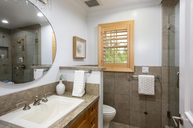 2121 Creeden Way, Mountain View, CA 94040