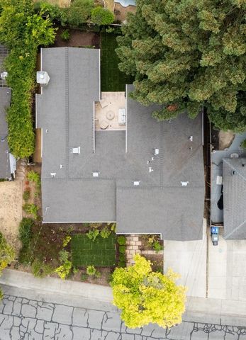 2121 Creeden Way, Mountain View, CA 94040