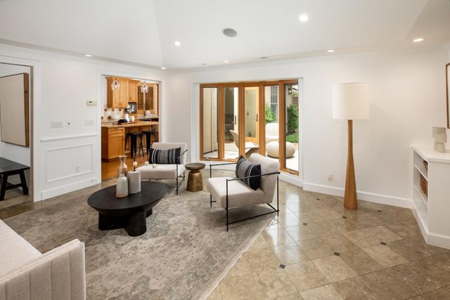 2121 Creeden Way, Mountain View, CA 94040