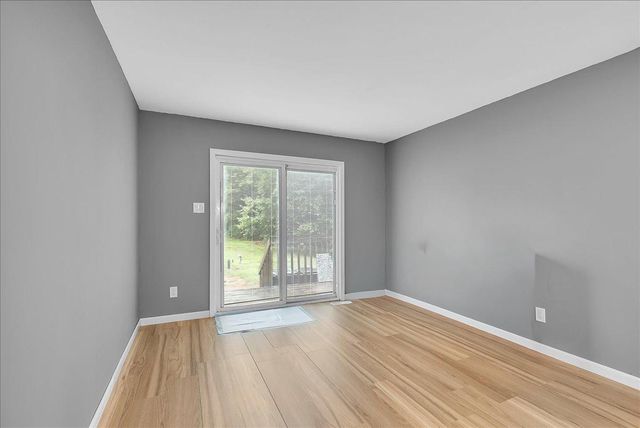 24 COUNTY AVE, Maple Shade, NJ 08052