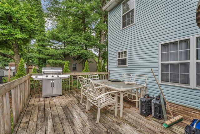24 COUNTY AVE, Maple Shade, NJ 08052
