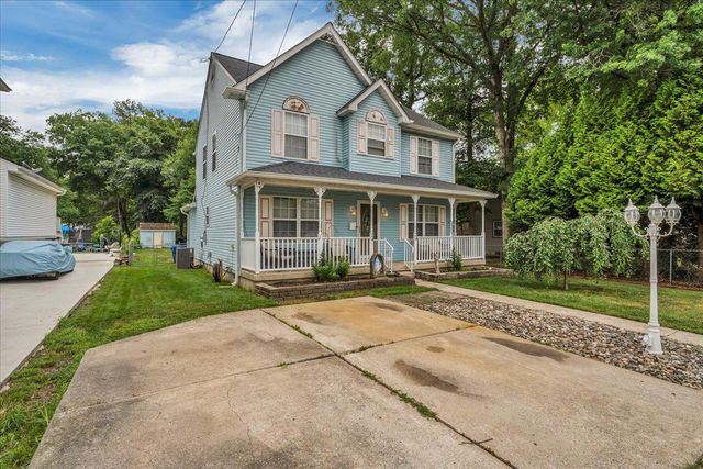 24 COUNTY AVE, Maple Shade, NJ 08052