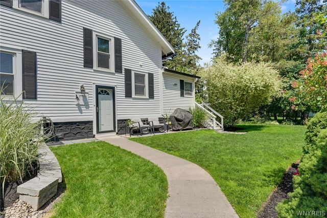 51 Clark Street, Orchard Park, NY 14127
