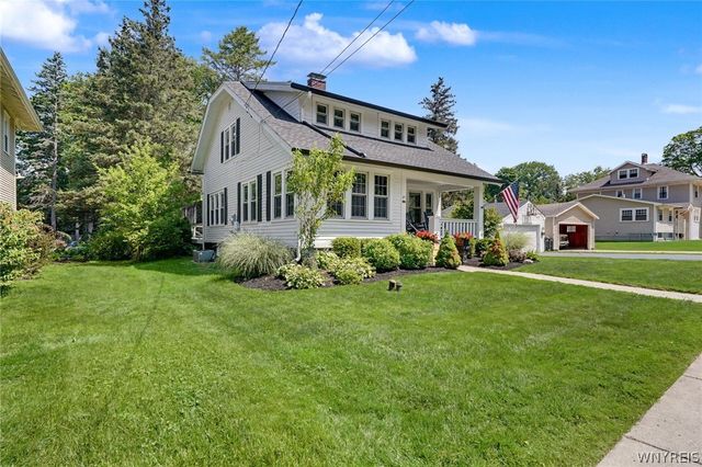 51 Clark Street, Orchard Park, NY 14127