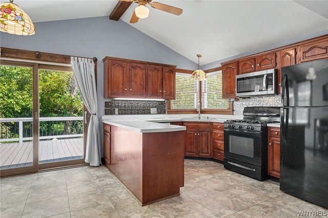 51 Clark Street, Orchard Park, NY 14127