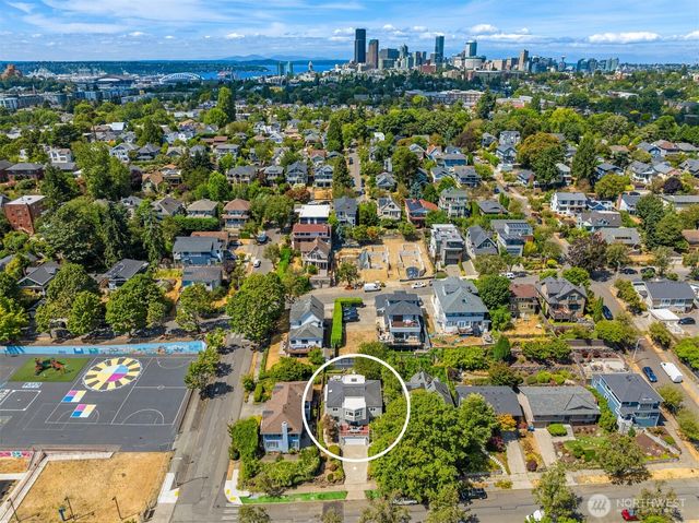 209 32nd Avenue, Seattle, WA 98122