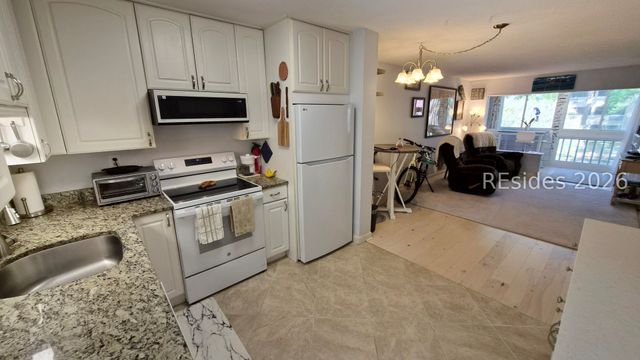 239 Beach City Rd Apt 1215, Hilton Head Island, SC 29926