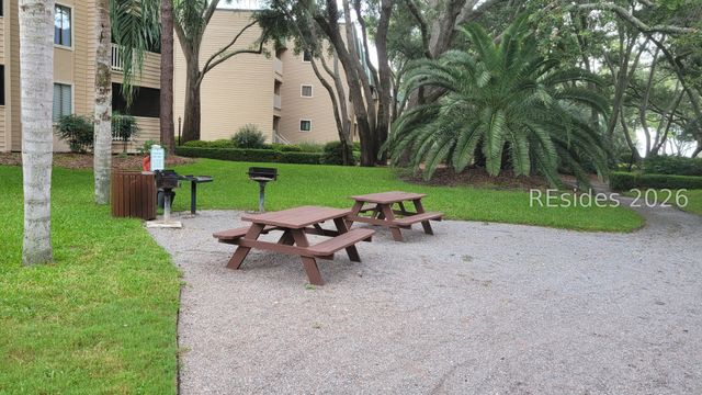 239 Beach City Rd Apt 1215, Hilton Head Island, SC 29926