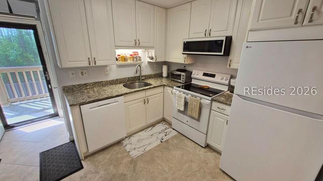 239 Beach City Rd Apt 1215, Hilton Head Island, SC 29926