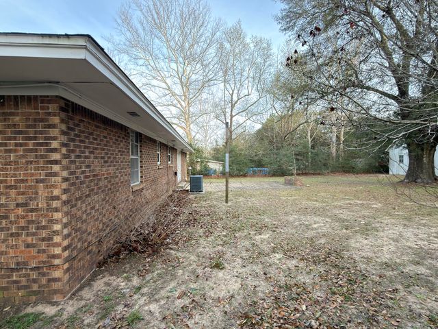 208 Forrest Parkway, Crestview, FL 32539