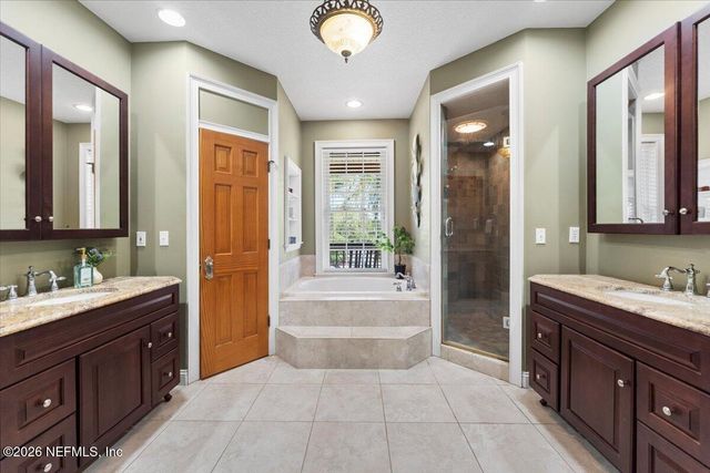 9839 HECKSCHER Drive, Jacksonville, FL 32226