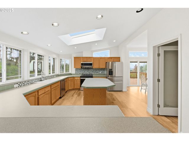 35986 ENTERPRISE Rd, Creswell, OR 97426