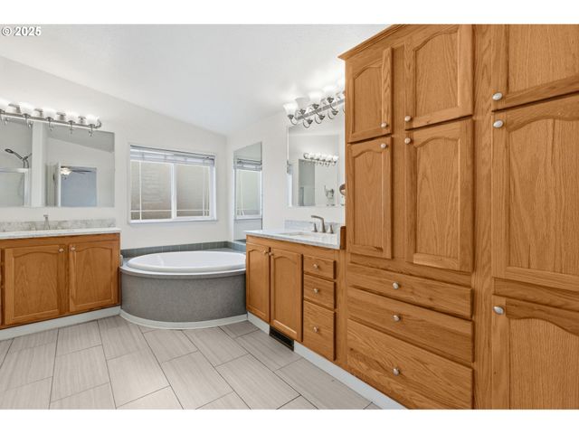 35986 ENTERPRISE Rd, Creswell, OR 97426