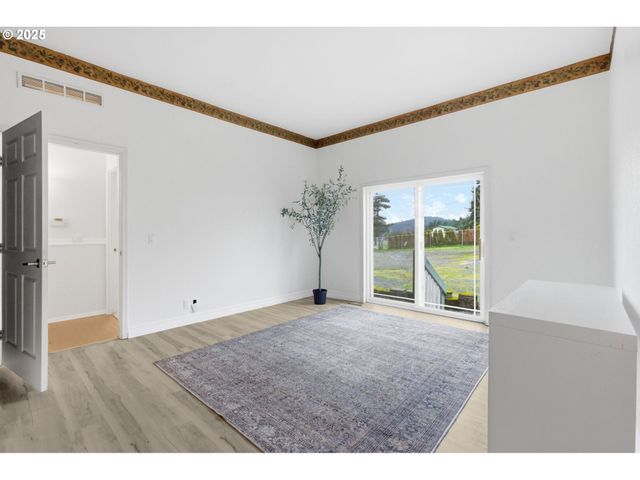 35986 ENTERPRISE Rd, Creswell, OR 97426