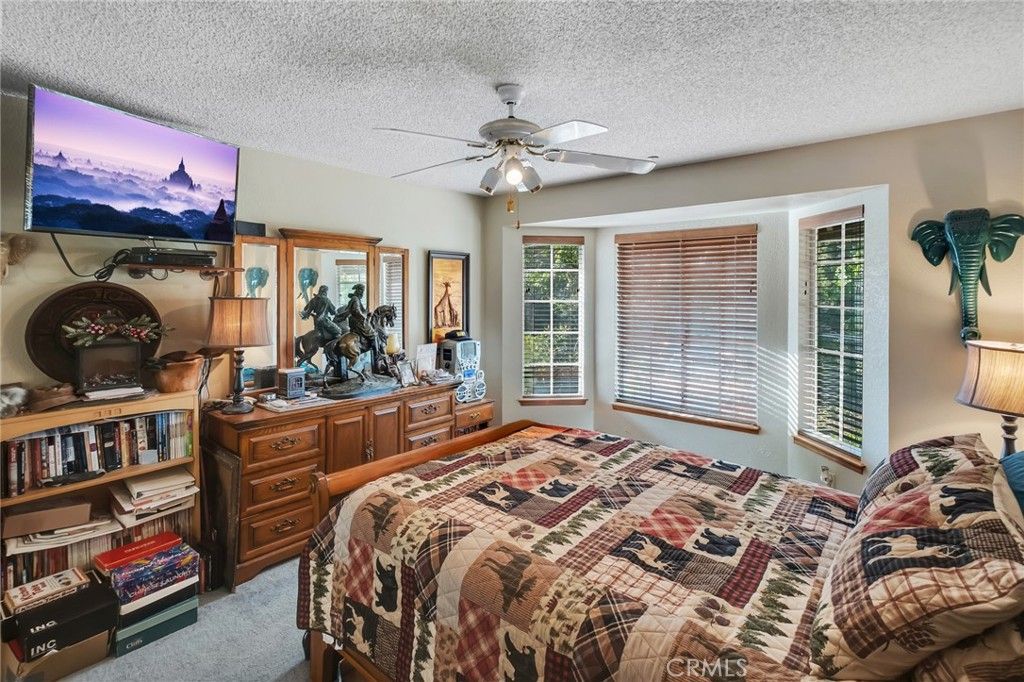 Image 14 of property listing at 7685 Wintergreen, Wrightwood, CA 92397