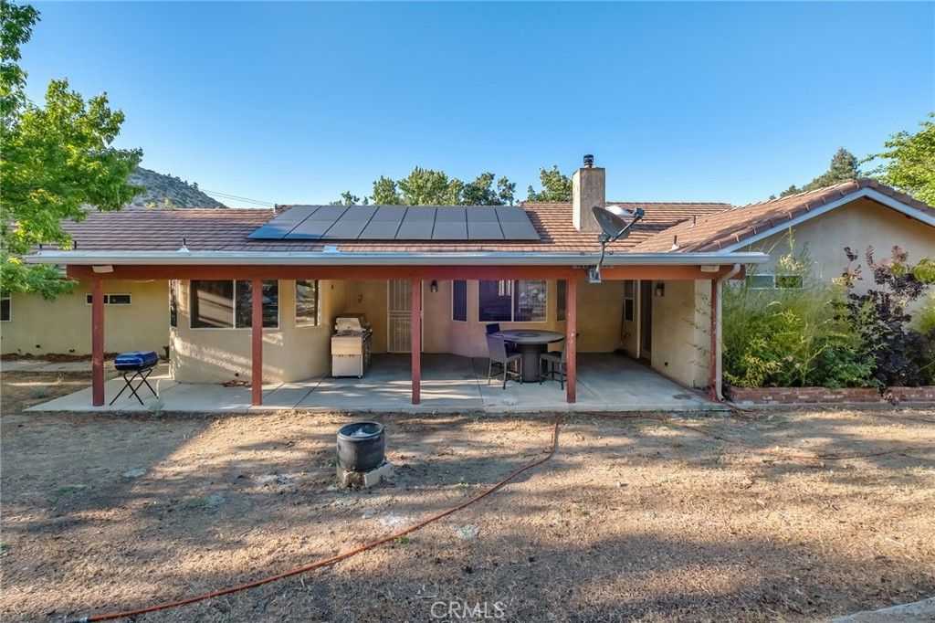 Image 22 of property listing at 7685 Wintergreen, Wrightwood, CA 92397