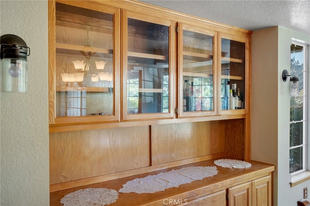 Image 5 of property listing at 7685 Wintergreen, Wrightwood, CA 92397