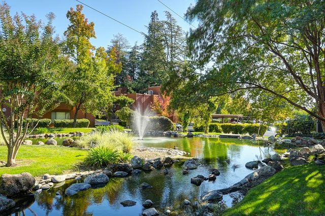 722 Woodside Lane East #3, Sacramento, CA 95825