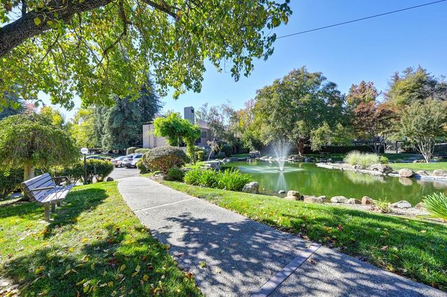 722 Woodside Lane East #3, Sacramento, CA 95825