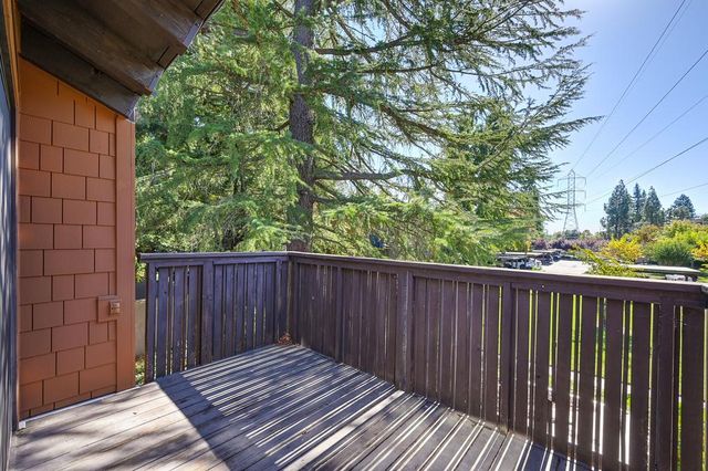 722 Woodside Lane East #3, Sacramento, CA 95825