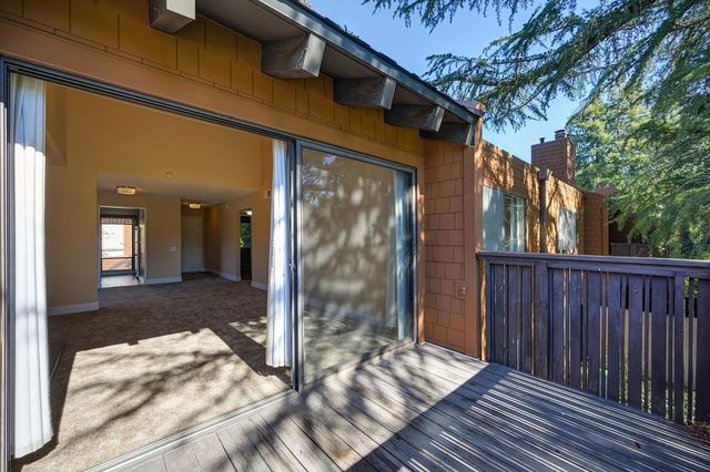 722 Woodside Lane East #3, Sacramento, CA 95825