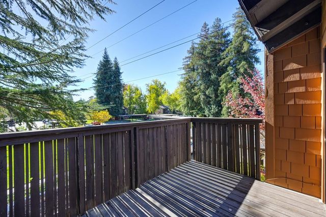 722 Woodside Lane East #3, Sacramento, CA 95825