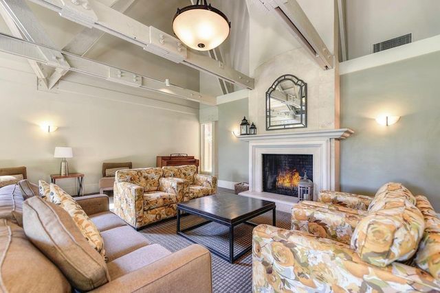 722 Woodside Lane East #3, Sacramento, CA 95825