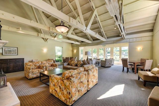 722 Woodside Lane East #3, Sacramento, CA 95825