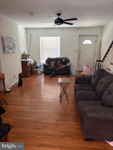 702 CEDAR AVE, Lansdowne, PA 19050