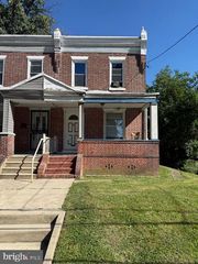 702 CEDAR AVE, Lansdowne, PA 19050