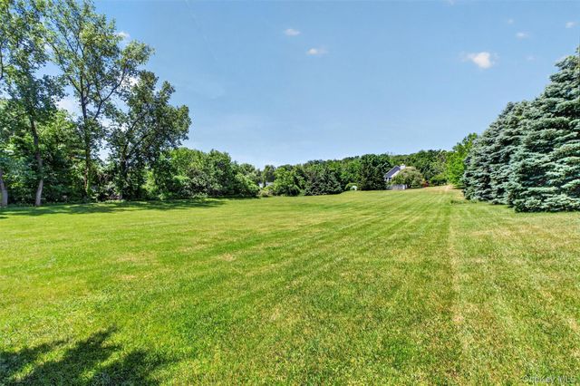 201 Candlestick Hill Road, Middlehope, NY 12550