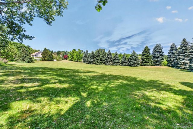 201 Candlestick Hill Road, Middlehope, NY 12550