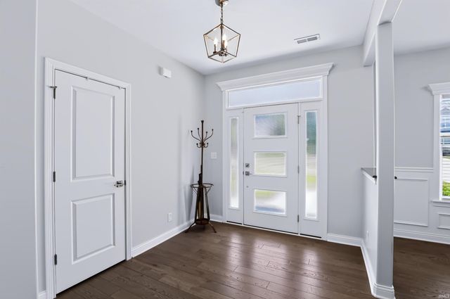 1066 Chesapeake Pointe Drive, Lafayette, IN 47909